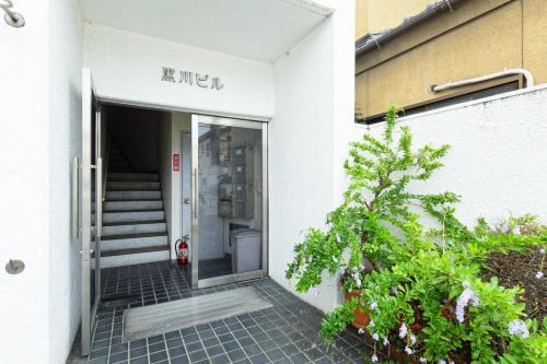 Entrance, Close to the station and good access to Nagoya station in Chikusa
