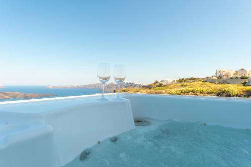 Agia Marina Caldera suites in ميجالوشوري
