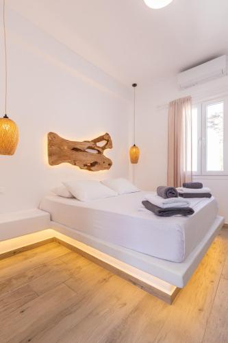Alexandra Suites & Rooms - MYKONOS PORT – Tourlos, UT