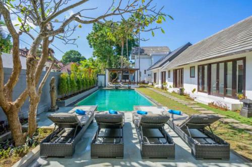 Sasikirana Spacious 10 BR Private Pool Villa - image 2