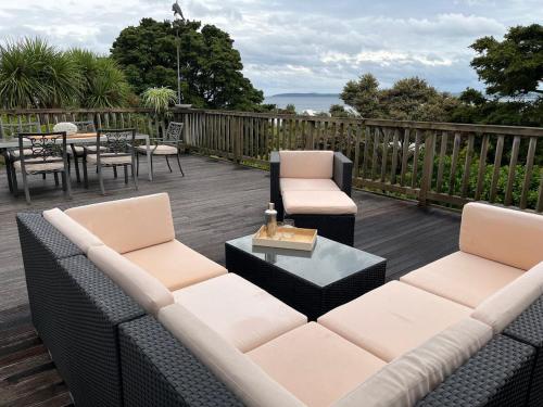 Rest and relax at HeavenLeigh in Leigh