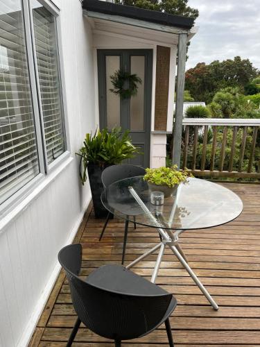 Rest and relax at HeavenLeigh in Leigh