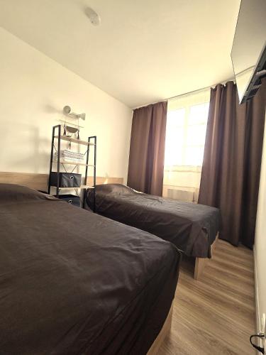Iekārtas, La Pie Qui têtte-Chambre 3 avec salle de repas commune (La Pie Qui tette-Chambre 3 avec salle de repas commune) in Vierville Sur Mer