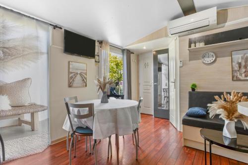 Mobilhome 3 chambres St Aygulf in Frejus