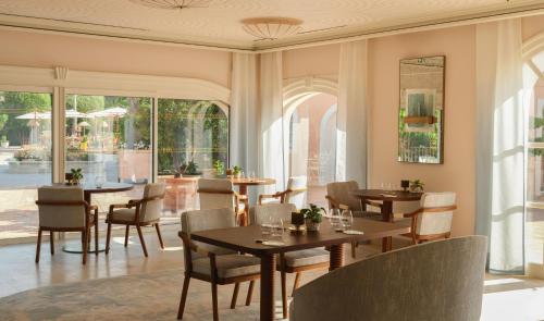 Restaurant, Villa Mirae by Inwood Hotels - Cap d'Antibes in Saramartel