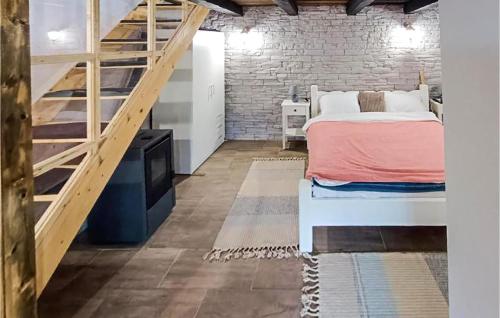 Pet Friendly Home In Karlovac With Wifi in Gornji Budacki