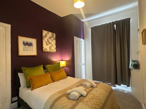 Private Entry 2-Bedroom Flat