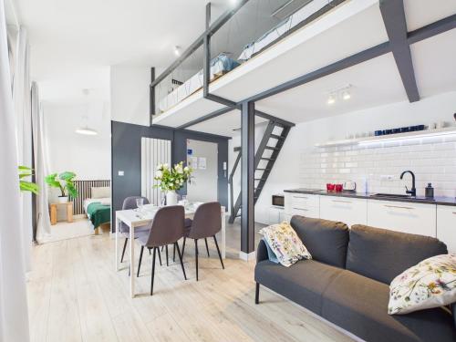 SuperApart Rakowiecka 43a - Dwupoziomowy apartament, Varšava