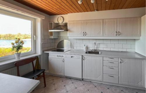 Kitchen, Awesome Home In Hobro With Wifi in Stenild
