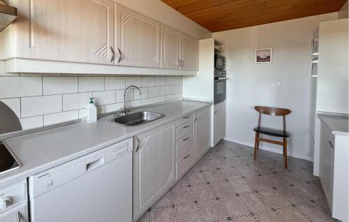 Kitchen, Awesome Home In Hobro With Wifi in Stenild