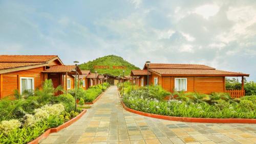 Sunny's World Resort – khách sạn tại Lavale