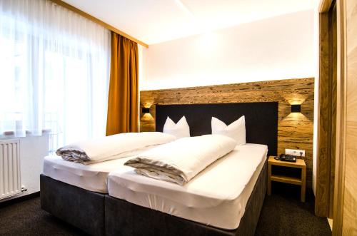 Basic Double Room with Balcony