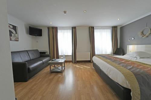 Hotel des Ardennes - image 2