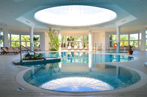 Piscine, Royal Garden Palace - Couples and Families Only in Djerba