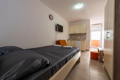 Benelux Apartments Bar in Šušanj