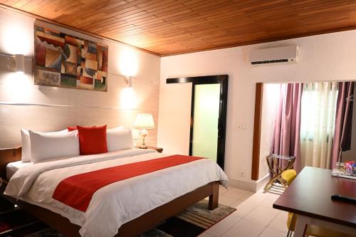 GRAND Hôtel Akwa (GRAND Hotel Akwa) in Douala