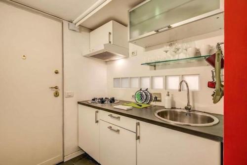 Foscolo 10 Stylish Apartment 3