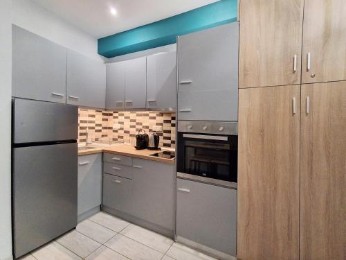 Stylish studio in Thissio near Acropolis - image 4
