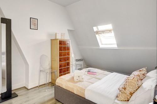 Serenty - 1BR - Saint-Germain & Latin Quarter - image 11