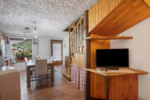 La petite maisonnette in Introd