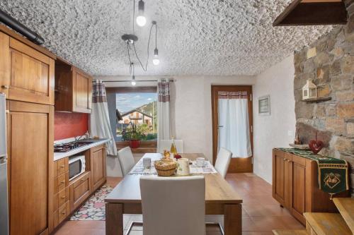 La petite maisonnette in Introd