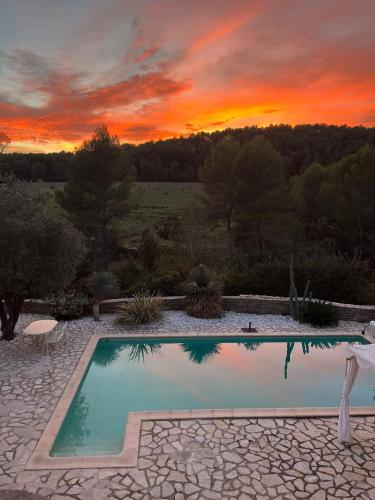 Maison Calme Nature - Location, gîte - Saint-Clément-de-Rivière