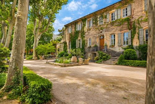Hotelli välisilme, Château De Jouques (Chateau De Jouques) in Gemenos