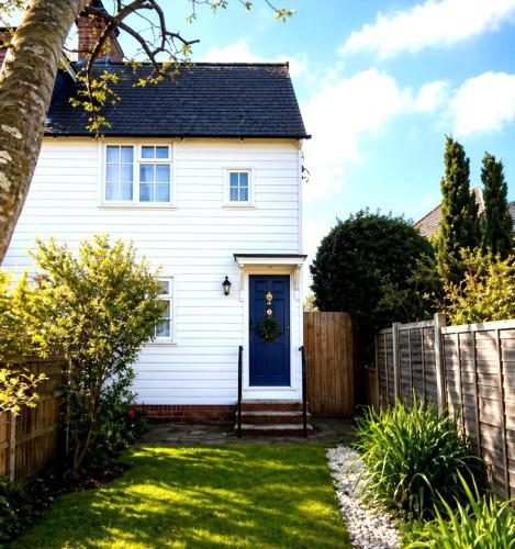 Pretty Kentish Weatherboard Cottage, Calm & Cosy – khách sạn tại Cranbrook