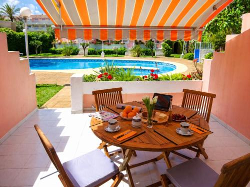 Apartamento Jazmin Dénia planta baja a 100m de la playa by Family Homes