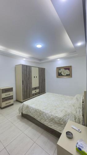 Luxury 2-Bedroom Stay in a Prime Location - image 4