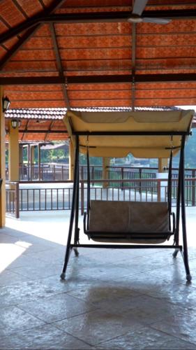 RiverDale Royale Villa-Perfect Riverfront Escape in Vikramgad
