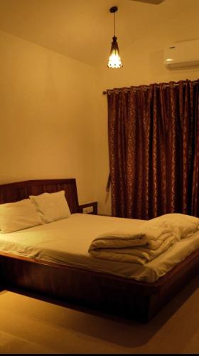 RiverDale Royale Villa-Perfect Riverfront Escape in Vikramgad