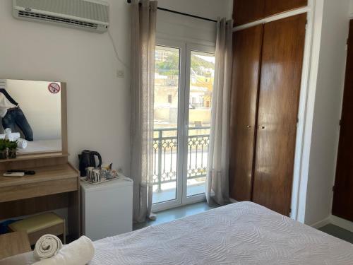 Platanos Rooms in Leros