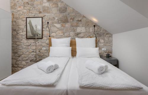 Casa Columba - Adults Only 4 Star Boutique Hotel with Outdoor Pool & Private Garden 3