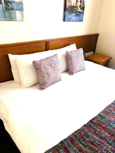 1 double bed
