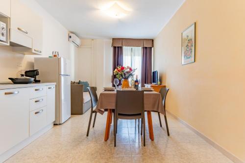 Rina Sea Apartments in La Pietraia