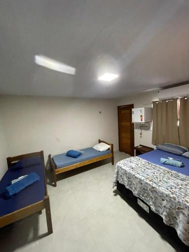 1 double bed, 3 twin beds