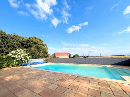 Piscina, Au Marron in Seissan