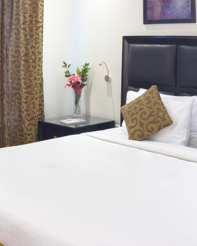 Plazza In Hotel - image 4
