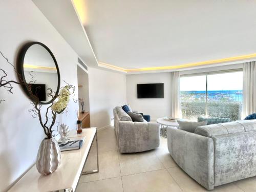 Horizon Bleu appartement vue mer & port Canto by Welcome to Cannes