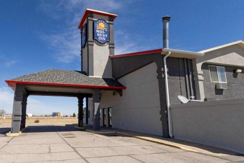Super 8 by Wyndham Lexington - image 36