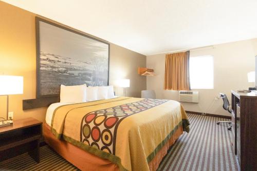 Super 8 by Wyndham Lexington - image 28