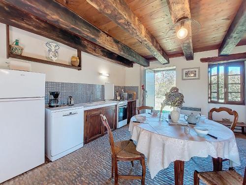 virtuve, Holiday Home Le Petit Gite by Interhome in Jayac ciems
