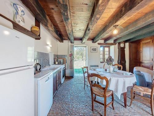 virtuve, Holiday Home Le Petit Gite by Interhome in Jayac ciems