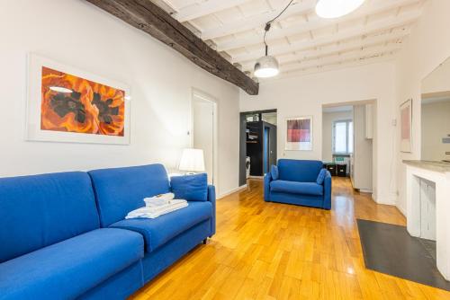 Spacious 3 Bedroom 2 Bathroom Apartment near Metro Crocetta Milan city center