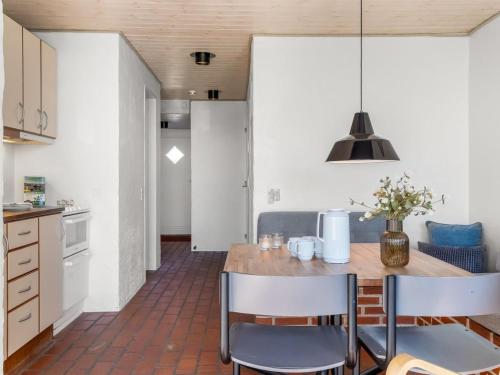 kuhinja, Apartment Edisa - 50m from the sea by Interhome in Krogen