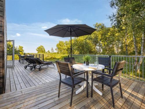 Terraza/balcón, Holiday Home Thorbiorn - from the sea by Interhome in Hadsund
