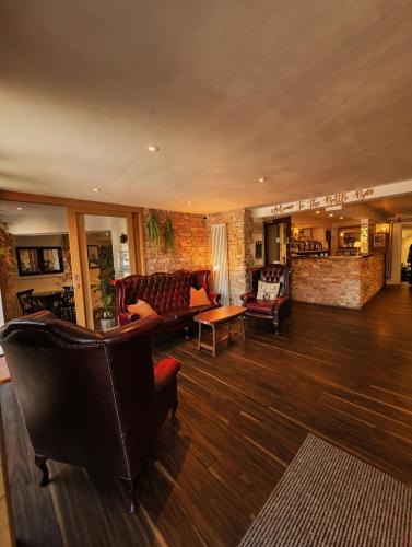 Pub/Lounge, Grains Bar Hotel in Oldham