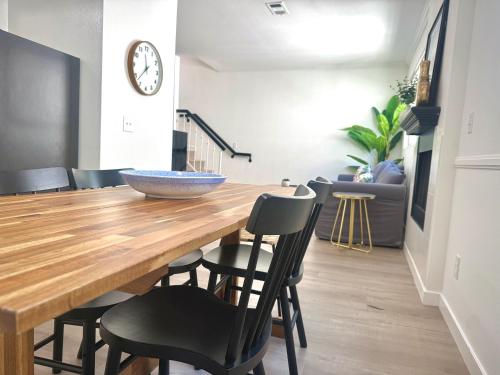 HubLife Your Private Oasis in the Heart of Marina del Rey