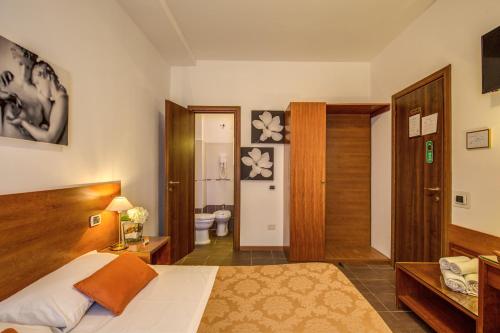 Trastevere Rooms - image 6